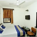 Hotel The R Blues Near New Delhi Airport