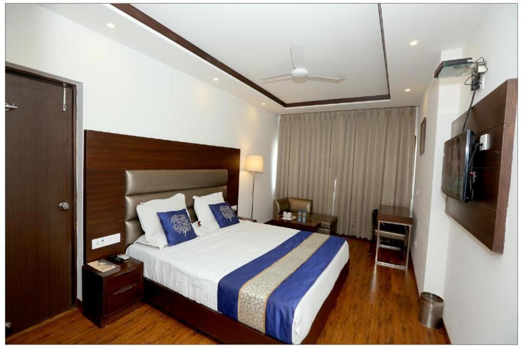 Hotel The R Blues Near Airport 3*